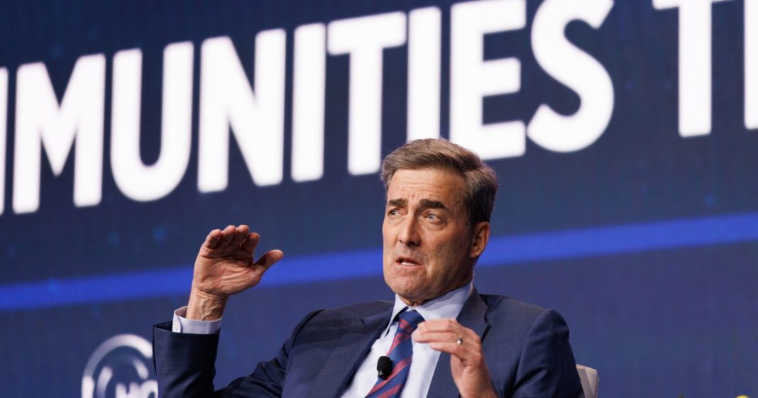 KeyCorp's loans grow, but 'uncertainty' expected to hit M&A fees