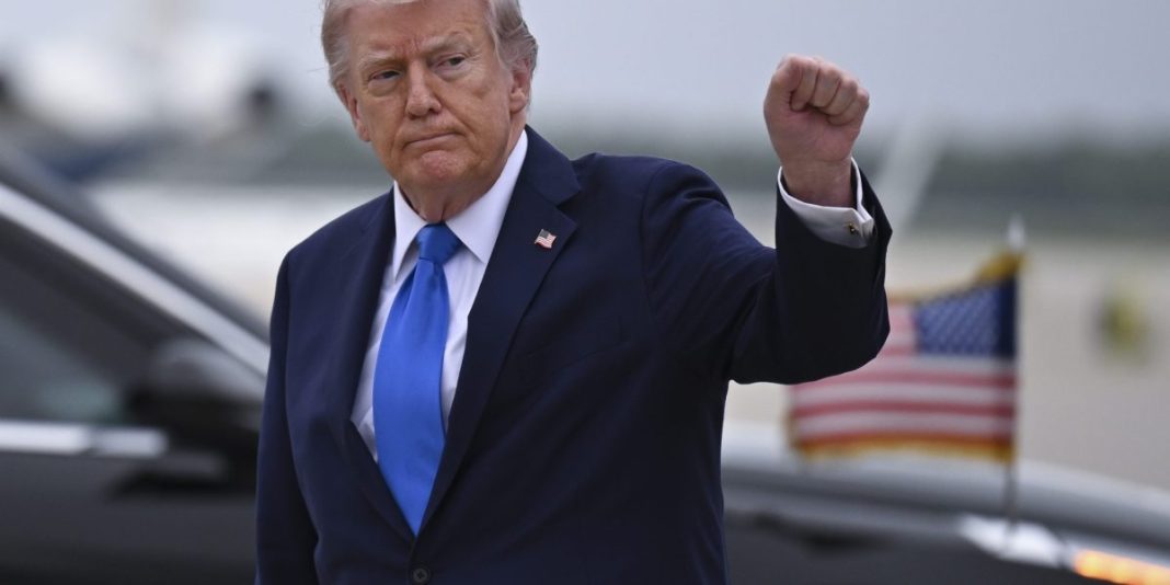 Nearly 1 million investors in Trump’s memecoin lost a collective $3.8 billion as he cashed in