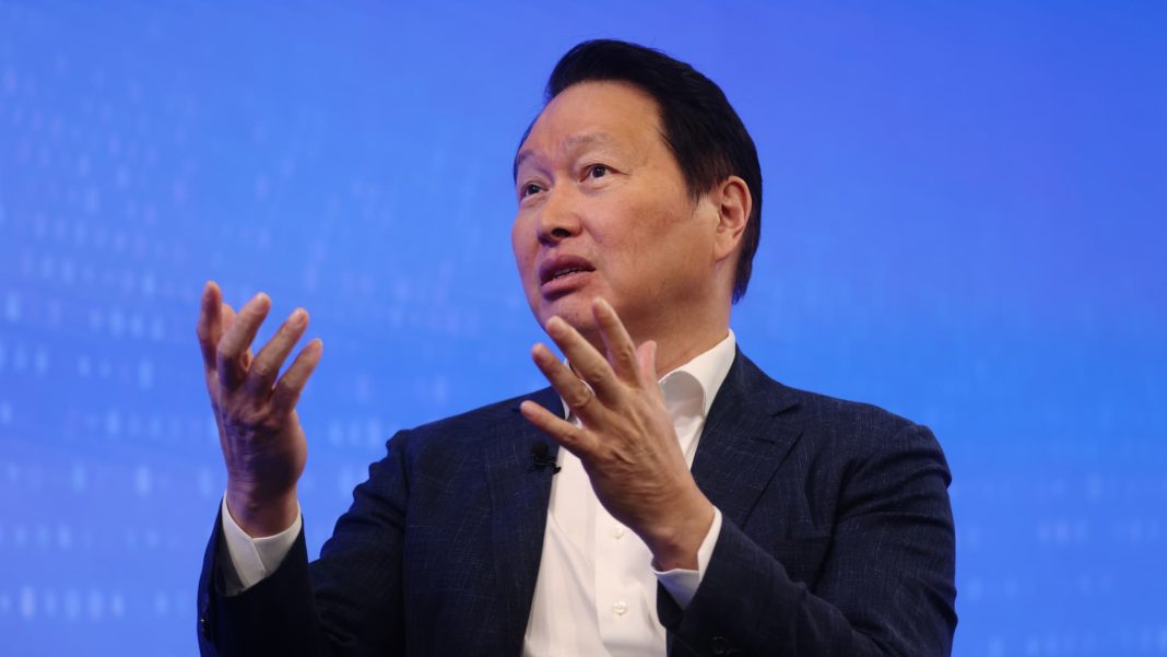 SK Hynix options begin trading. But another group of stocks is stealing its thunder