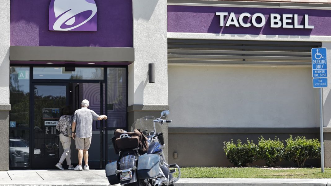 Taco Bell removes lettuce linked to cyclosporiasis outbreak from restaurants
