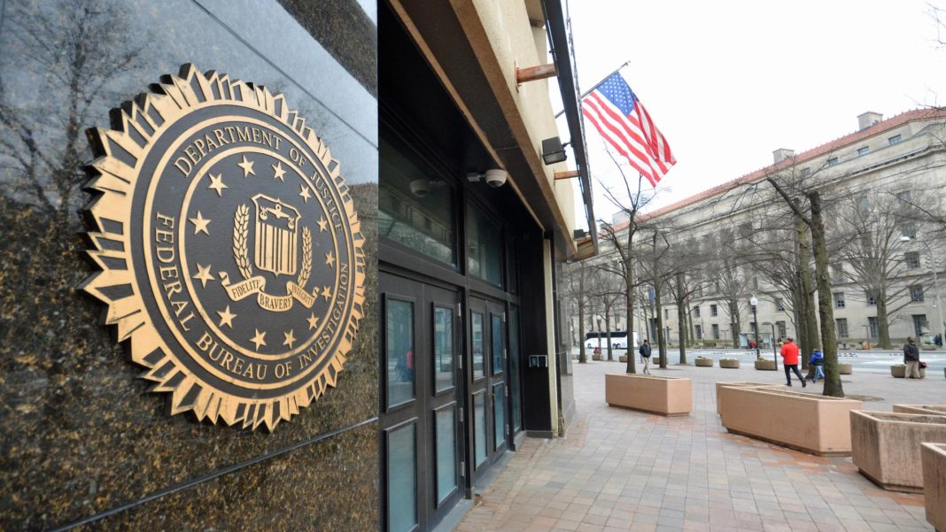 U.S. FBI intelligence agent arrested in connection with theft of $1 million in crypto